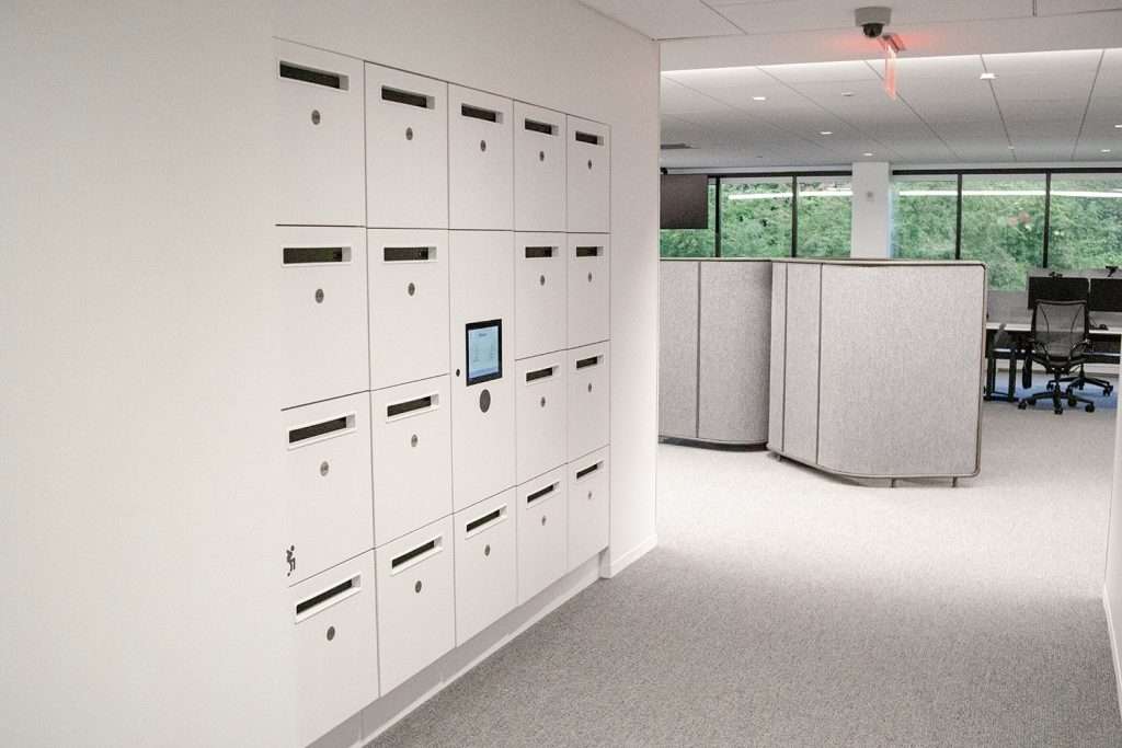 Workplace Lockers smart locker - 8K1A0555 CC